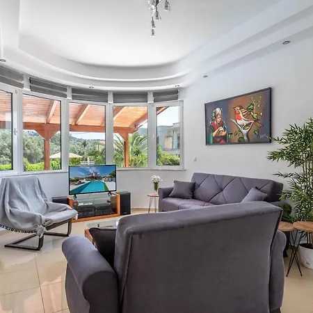 Di Georgia アファンドウ