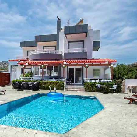 Di Georgia Villa