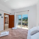 Di Georgia Villa Afándu