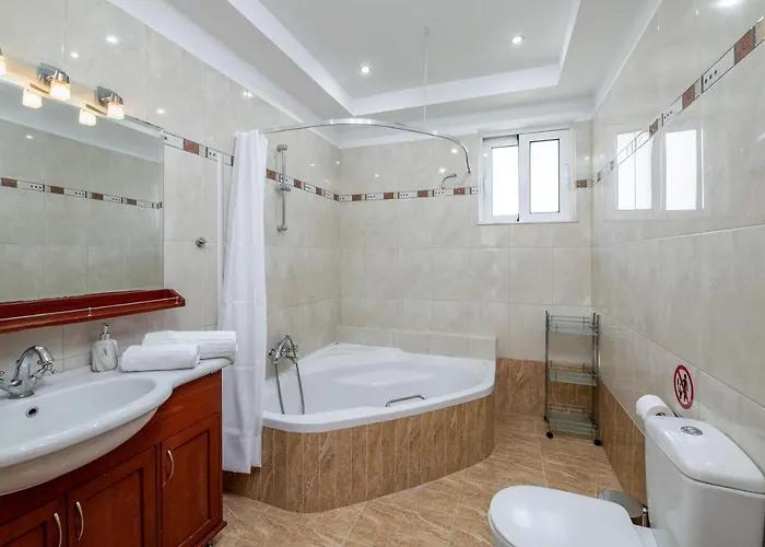 Di Georgia Villa Afantou